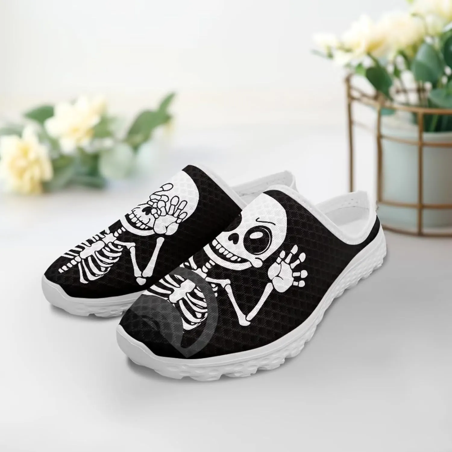 Art Skull Design Women Mesh Mules Memory Foam Flat Anti-Slip Fashion Sneakers Comfortable Slip-On Mule Garden Shoes