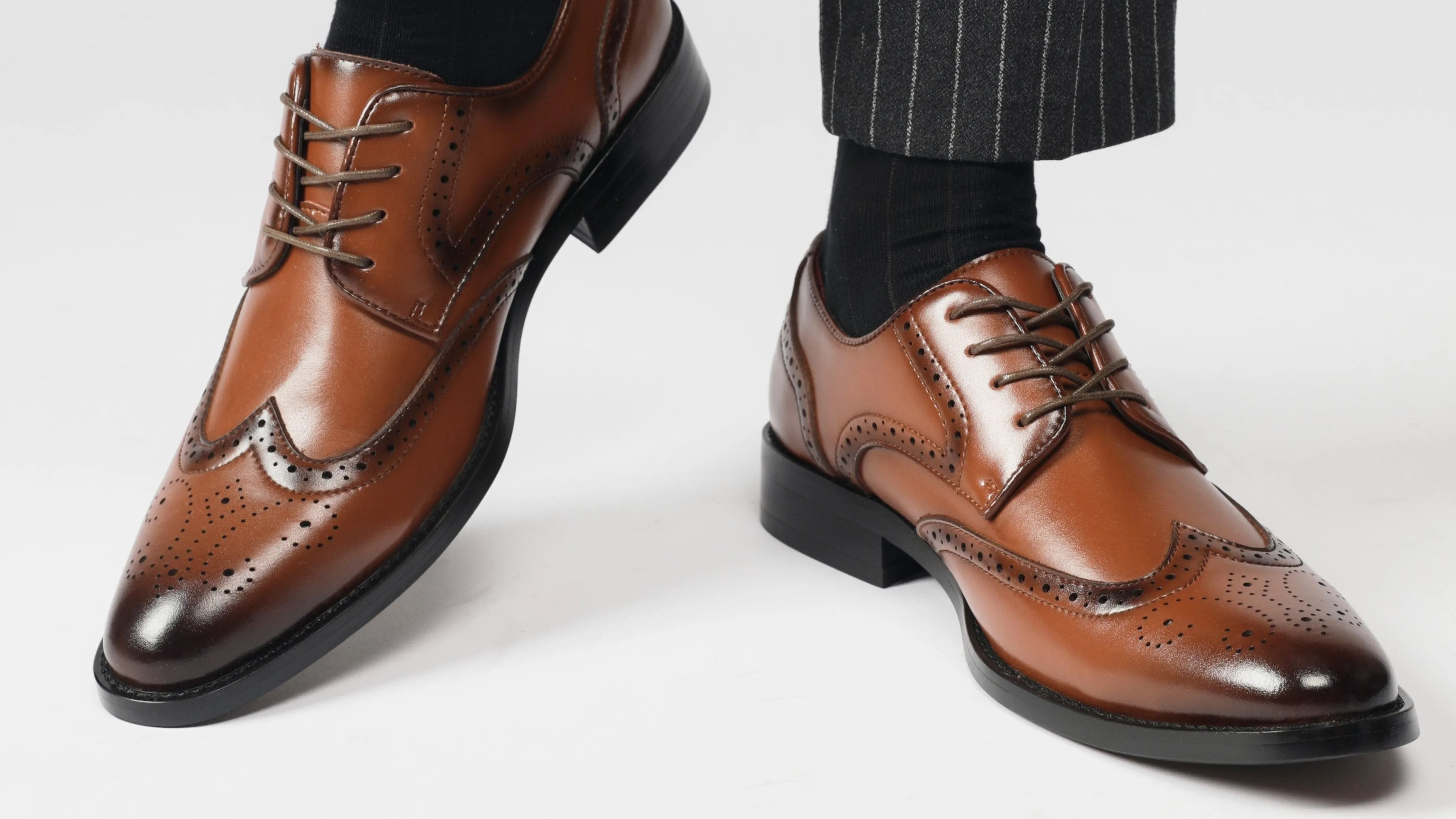 British Style Elegant Brogue Leather Derby Shoes