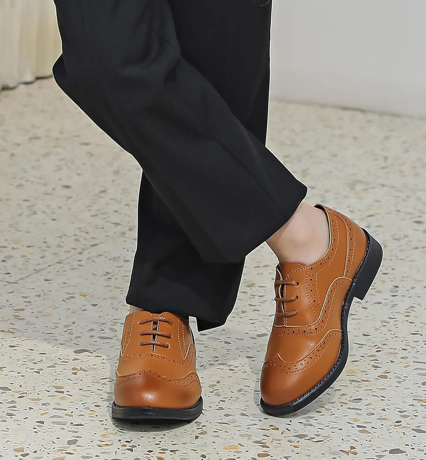 DADAWEN Boy's Classic Leather Lace Up Wingtip Comfort Oxford Shoes School Uniform Wedding Church Dress Shoes (Toddler/Big Kid/Little Kid)