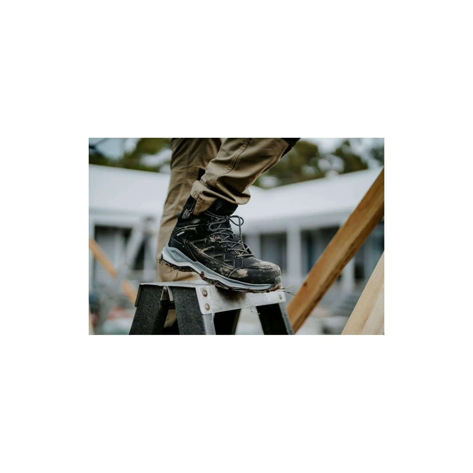 Hard Yakka Unisex Atomic PR Hybrid Side Zip Safety Boot in Black