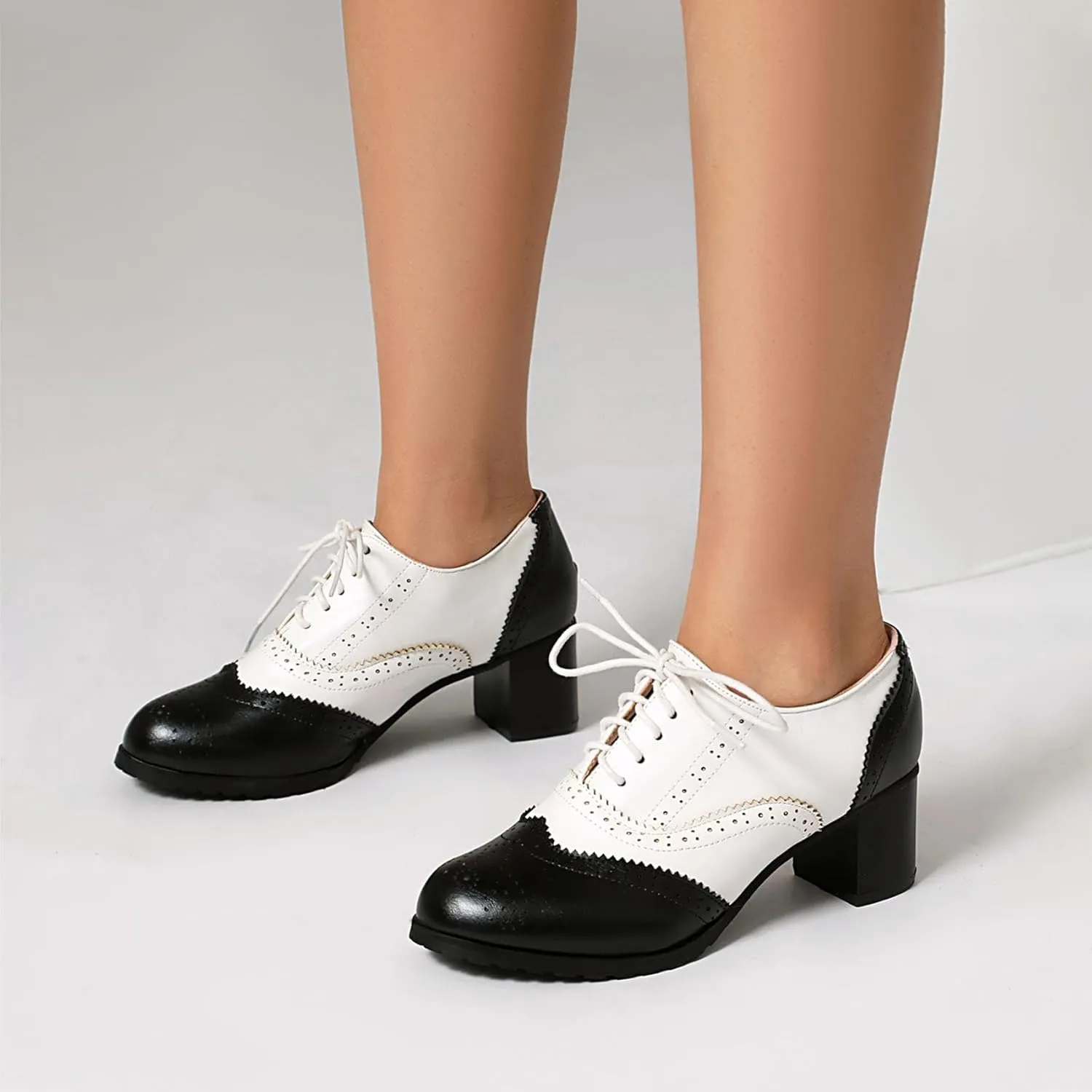 KOKOMOMO Women's Perforated Lace-Up Brogues Chunky Block Heels Wingtip Oxfords Two Tone Saddle British Vintage Derby Shoes