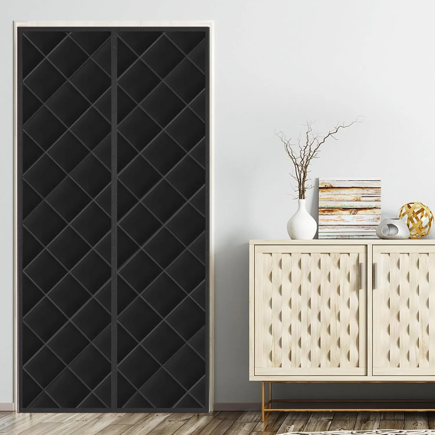 Magnetic Thermal Insulated Door Curtain, Durable and Thickened Oxford Cloth Material, Convenient Access, Automatic Closing, Windproof, Rainproof, Soundproof, Suitable for Doors