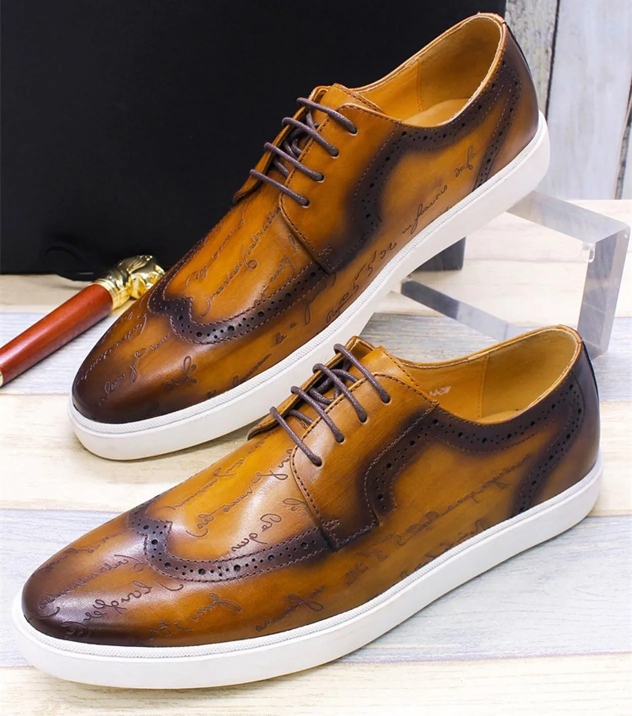 Mens Casual Shoes Flat Shoes Genunie Leather Wingtip Brogues Dress Derby Modern Shoes Men's Fashion Prom Wedding Business Oxfords Comfortable Tuxedo Shoes for Men