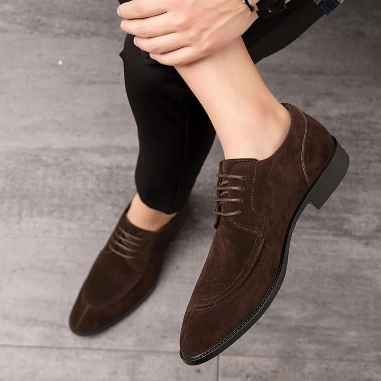 Mens Retro Suede Leather Lace Up Dress Oxfords Shoes Classic Slip On Low Top Pointed Toe Non-Slip Flats Derby Shoes for Formal Business Wedding