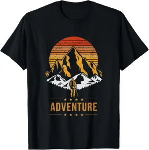 Vintage Mountain Range Hiking Adventure Retro Sunset Design T-Shirt