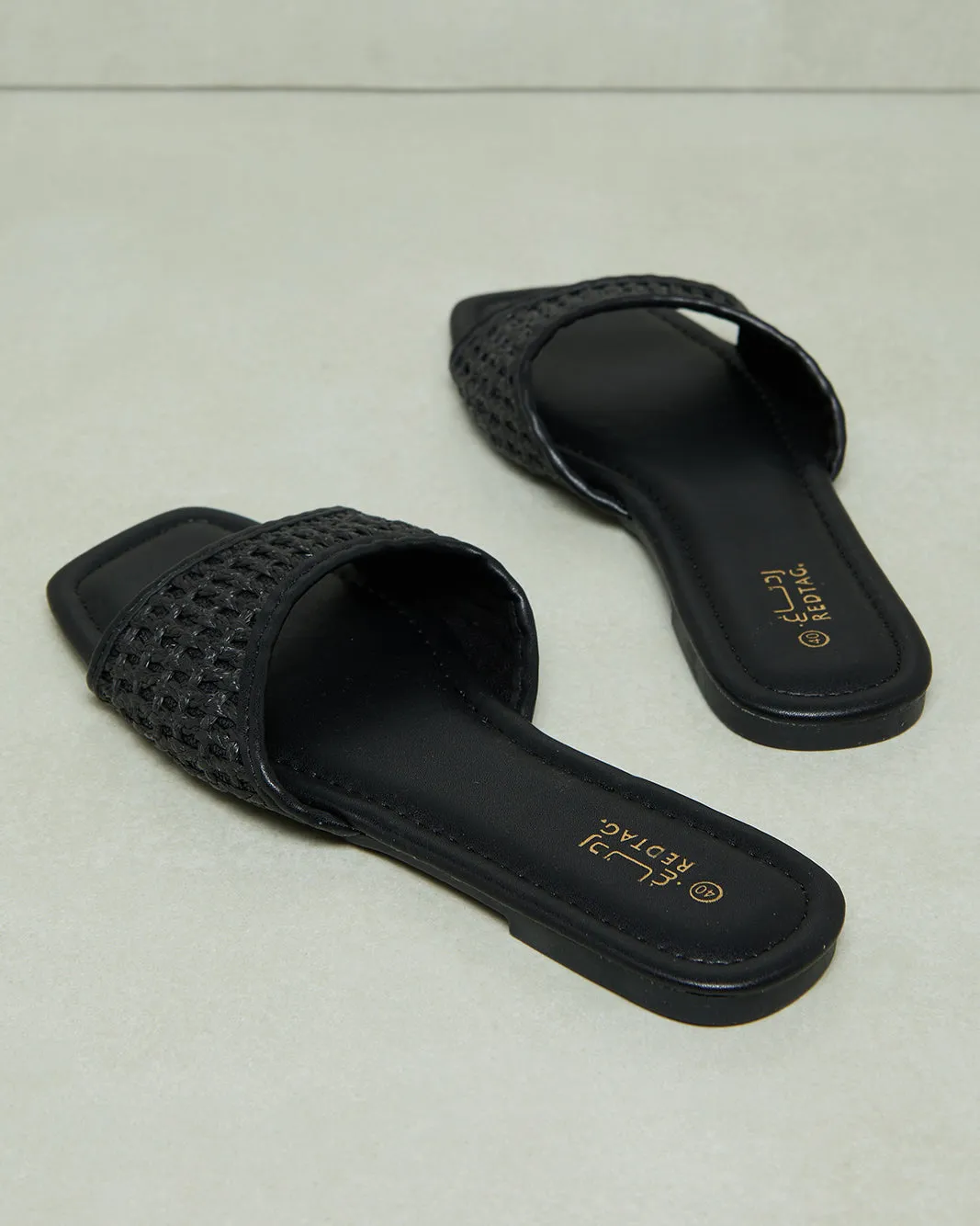 Women Black Textured Mule