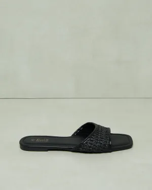 Women Black Textured Mule
