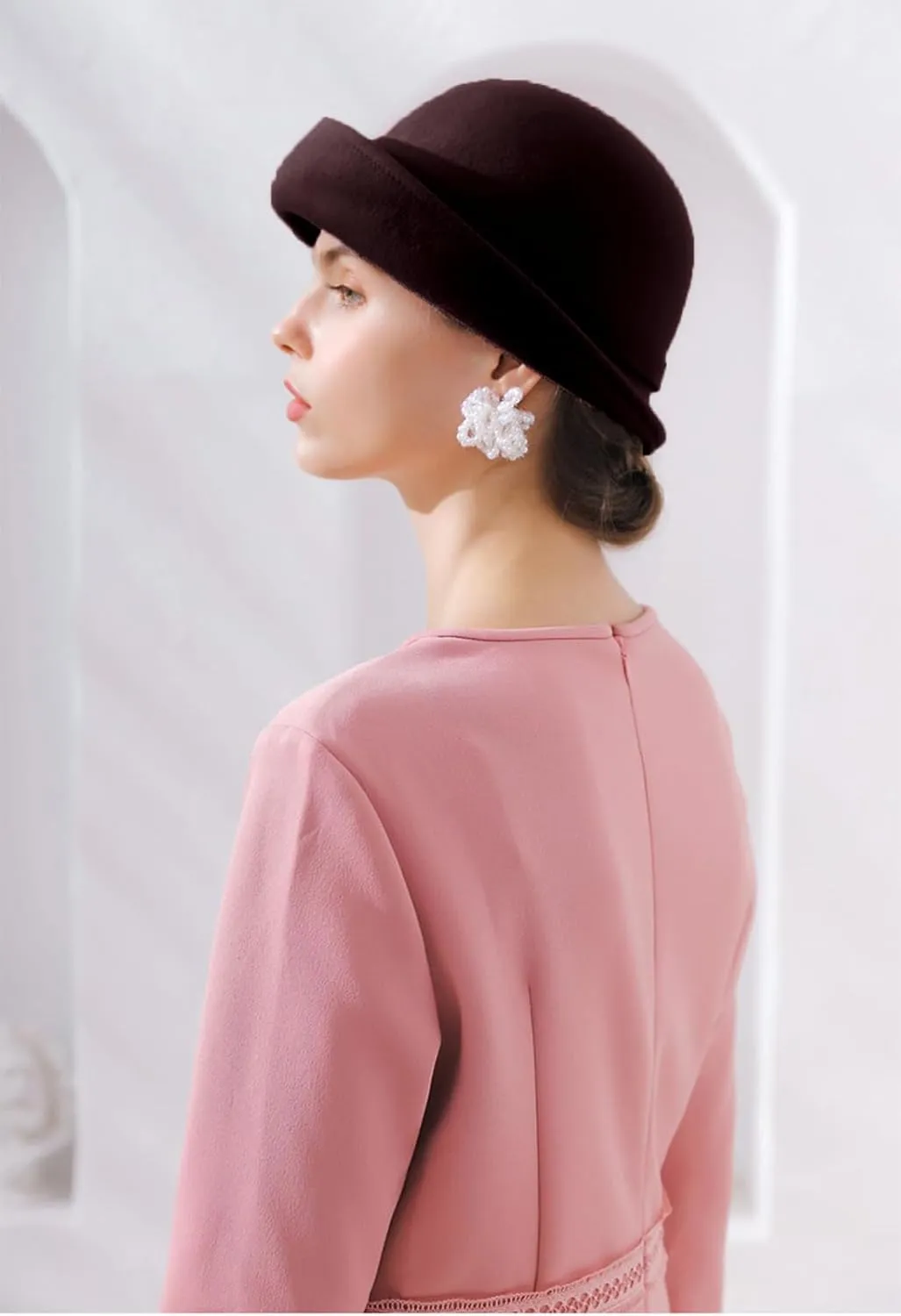 Women's Vintage 100% Wool Felt Cloche Bucket Bowler Hat Winter Vintage Bow Fedoras Church Derby Fascinator Hat